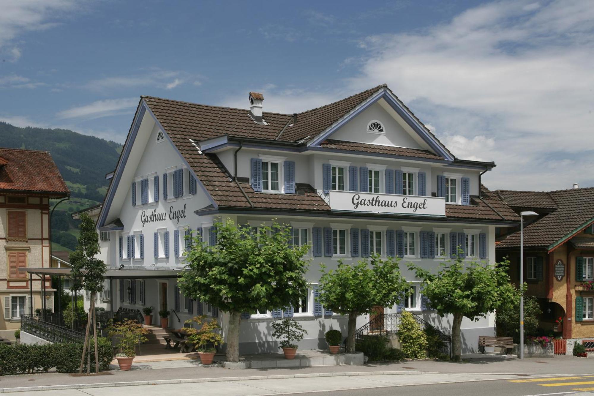 Gasthaus Engel Sachseln Exterior foto